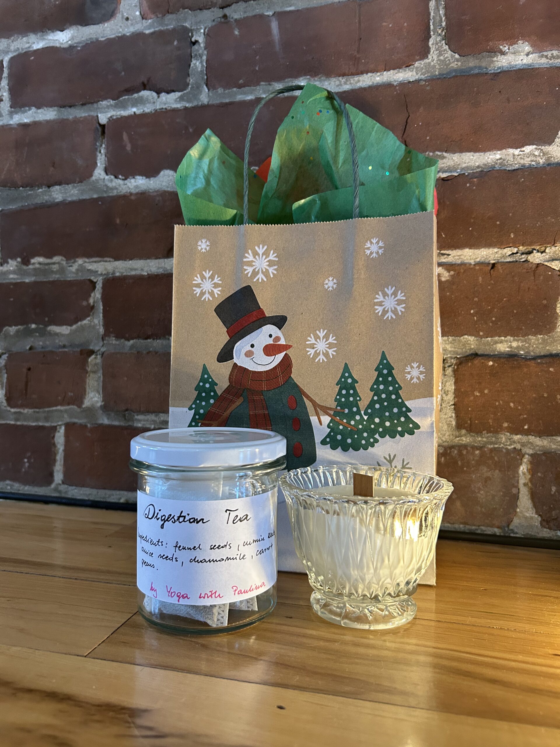 DUO gift: tea and candle