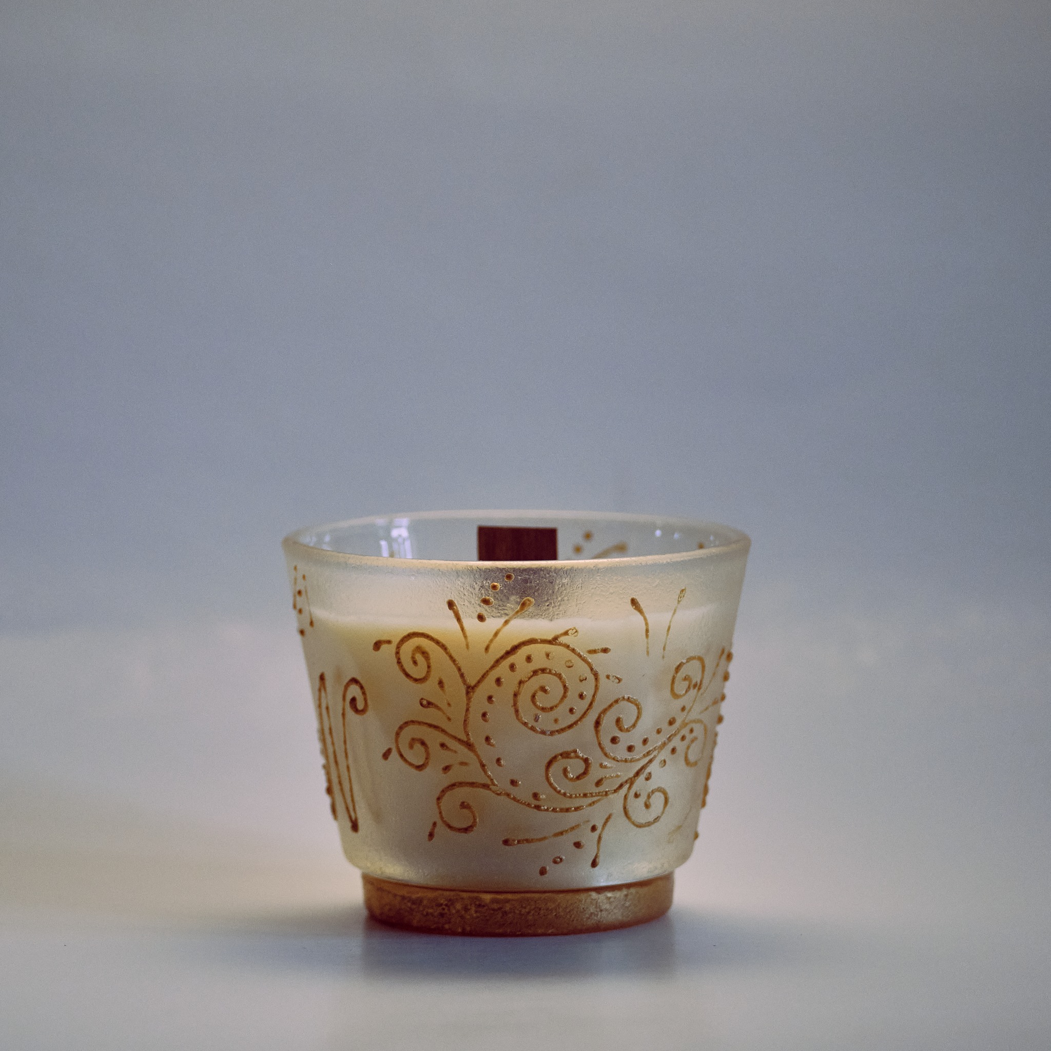 Small Soy Candle Orange Scent (gold ornaments)